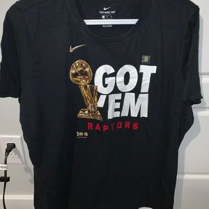 T-shirt for saleeeee